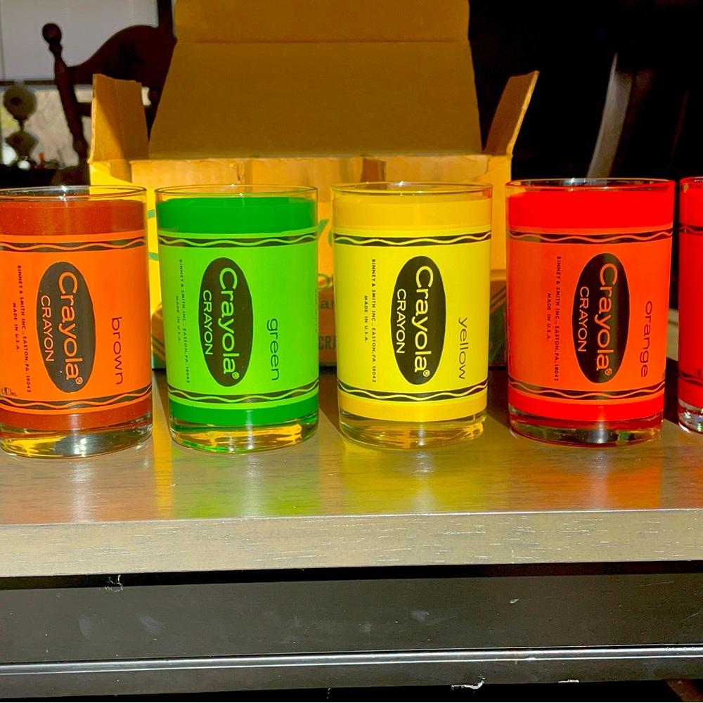 RARE LIMITED EDITION Crayola Crayon glasses, brand new, original box!